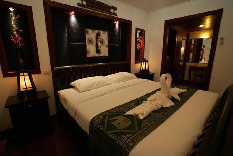 Hotel Ploen By Tolani
