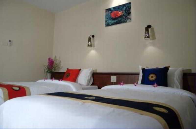 Hotel Ploen By Tolani 3*