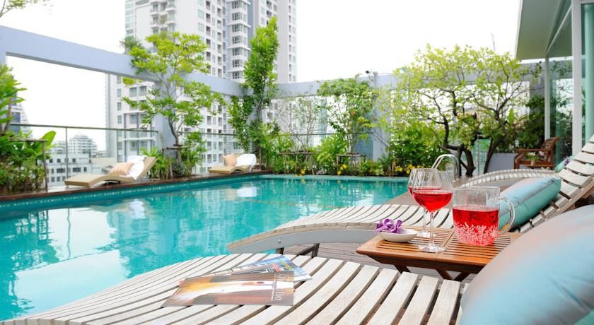 Sabai Sathorn *