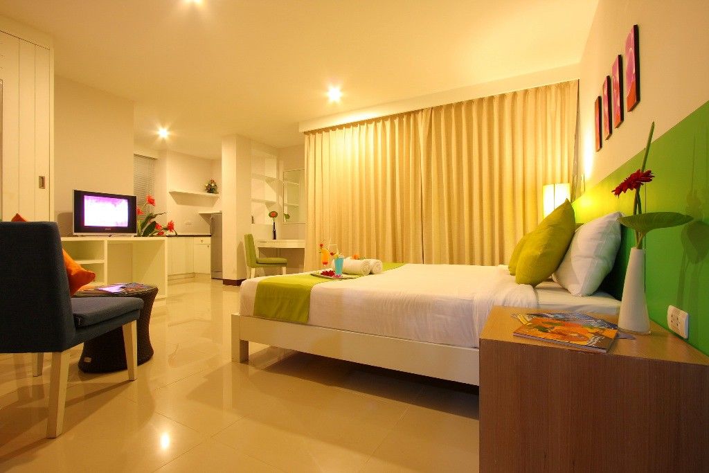Hotel Baramee Hip Phuket