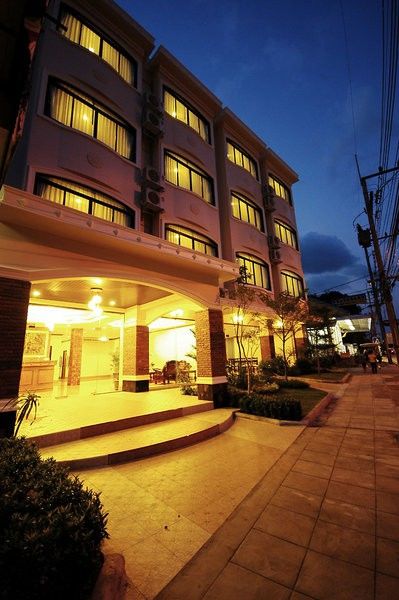 Phetpailin Hotel