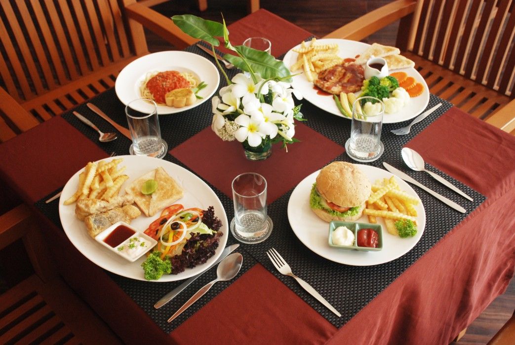 Buri Beach Hotel 3*