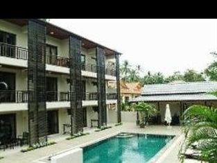 Ampha Place Hotel 3*