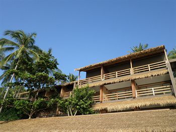 Club By Haadtien Koh Tao