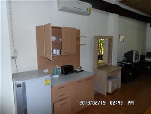 Guest house Nin Karon 3*