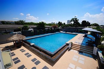 Oyo 829 Royal Thai Hotel Jomtien Beach