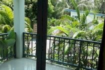 Hotel Aemjai 2*