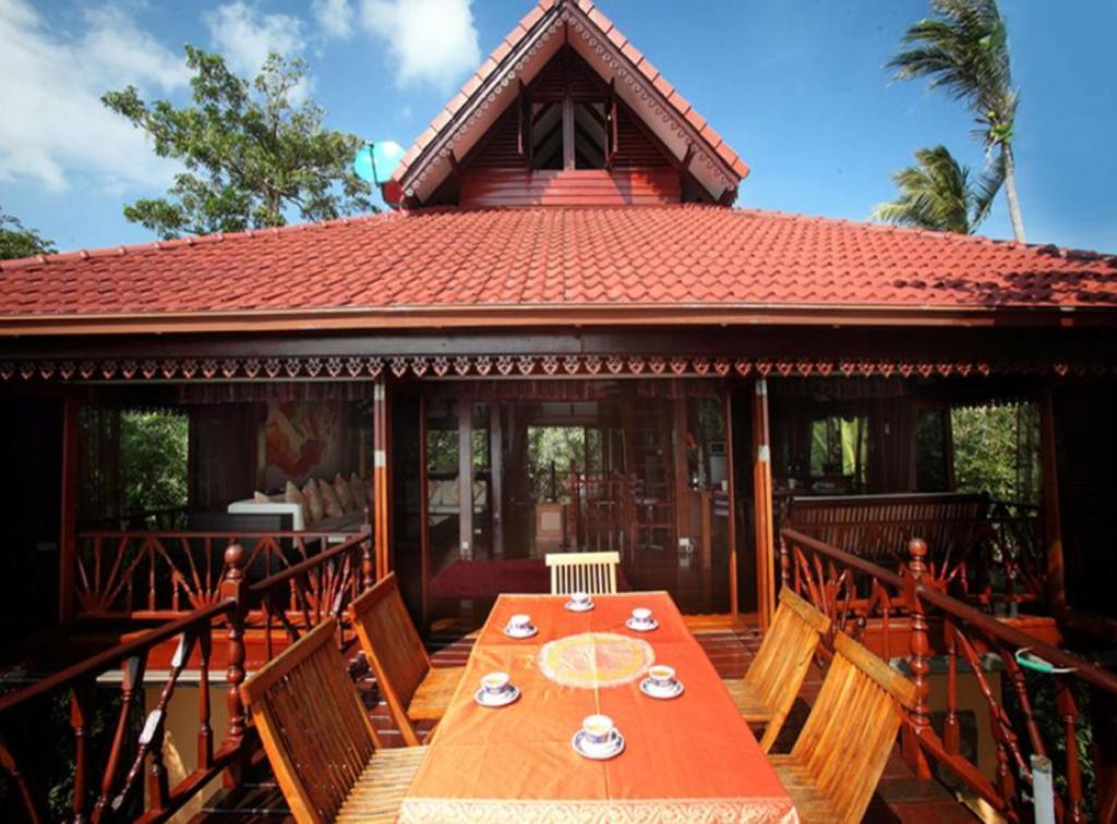 7 Bedroom Seafront Phanghan Sdv232-by Samui Dream *
