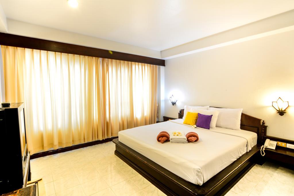 Samui First House Chaweng (Koh Samui)