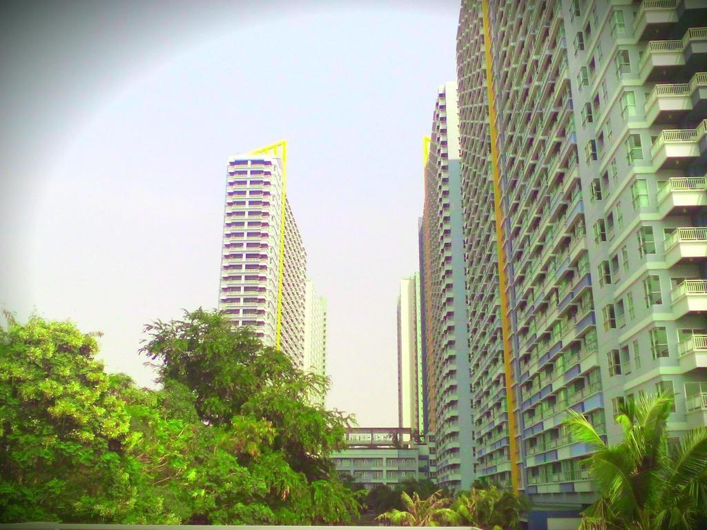 Lumpini Seaview Top Floor Apartment *