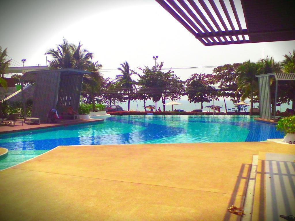 Lumpini Seaview Top Floor Apartment Jomtien Beach