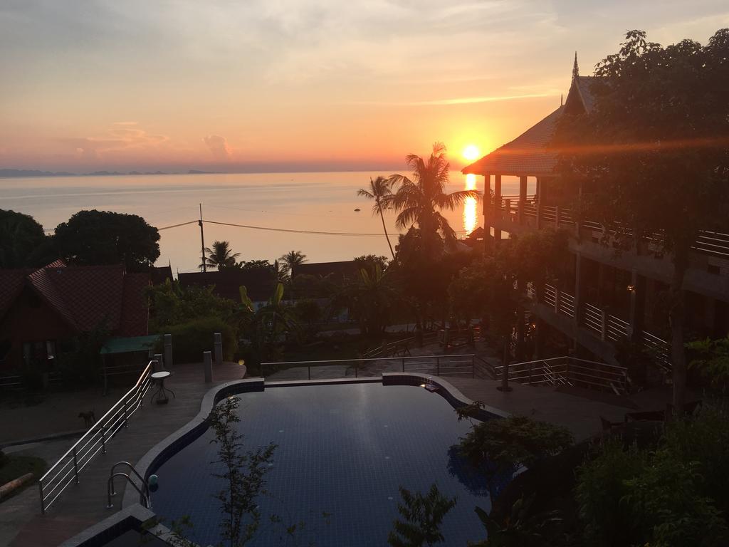 Resort Sea Rock