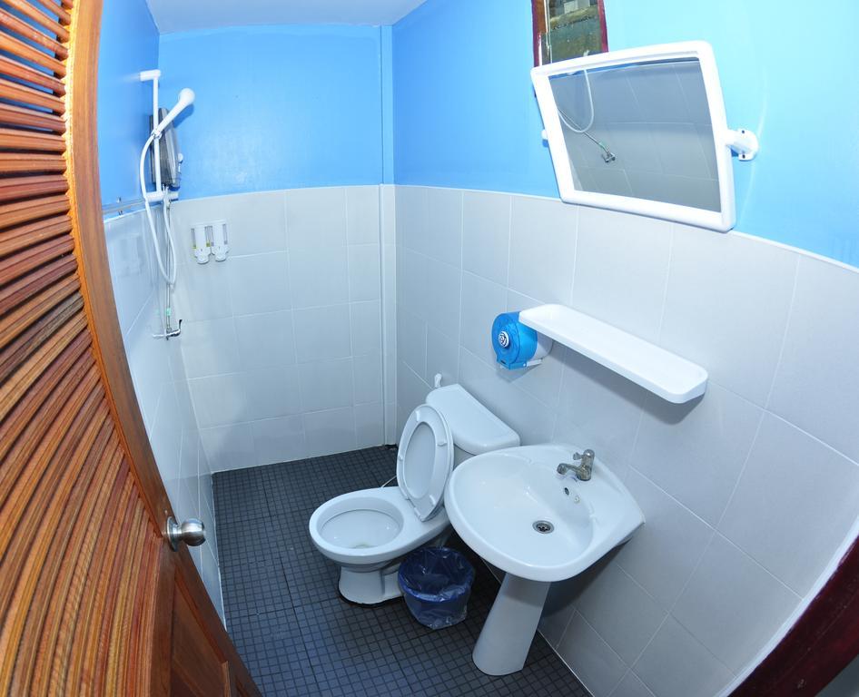 Dee Dee Beach House Guest house