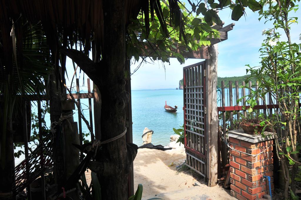 Dee Dee Beach House 2* Phi Phi Don