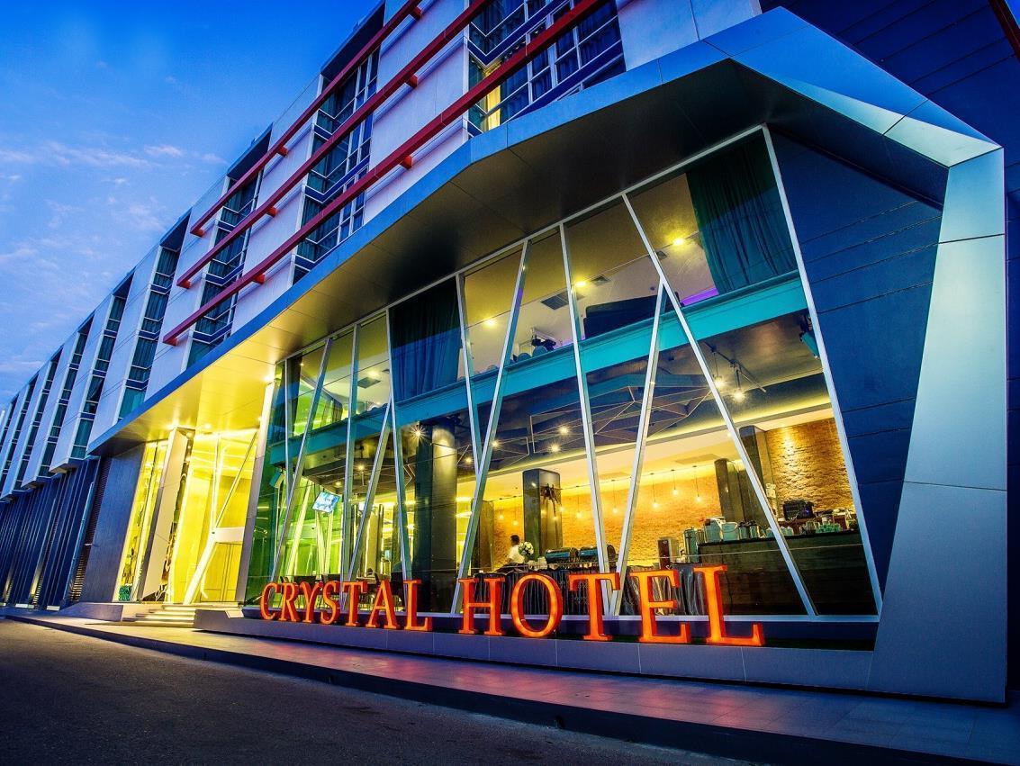 Hotel Crystal Yai