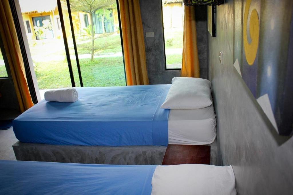 Resort The Blue Parrot 2*