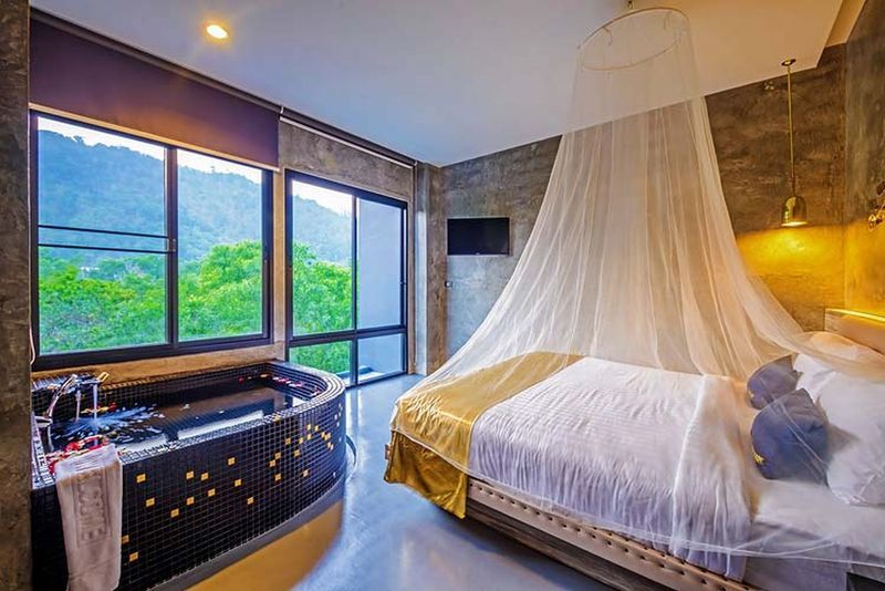Hotel Escape De Phuket 4*