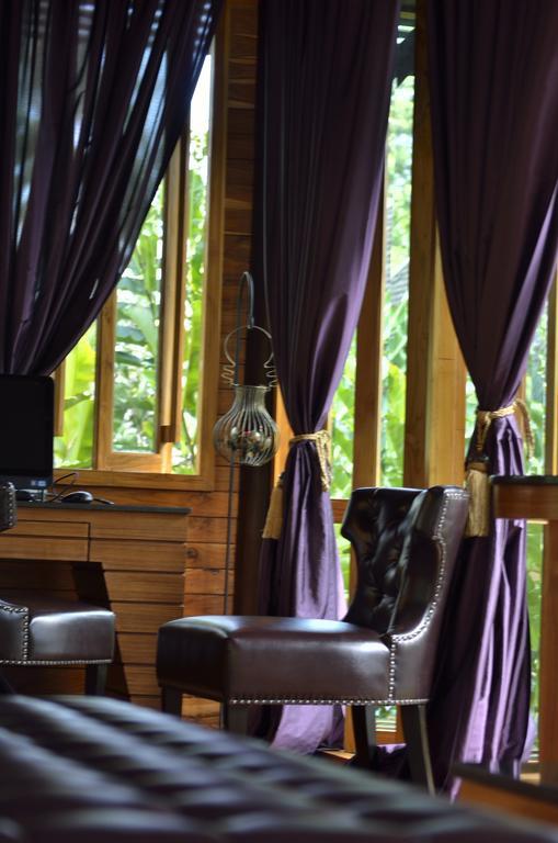 32 Coffee Hill & Resort 4*