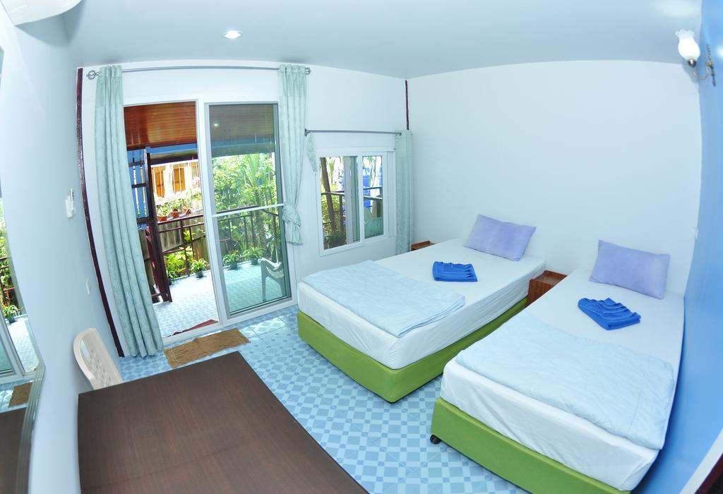 Dee Dee Beach House Phi Phi Don