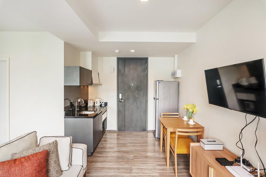 The Deck By Favstay Apartamento Patong