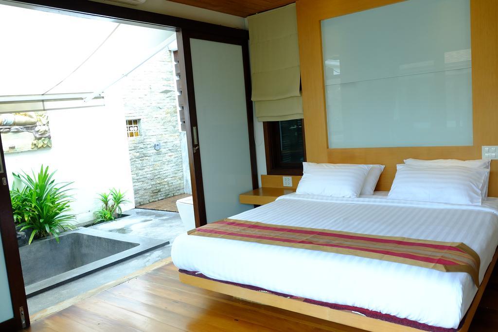 Jean Pool Villa Choeng Mon