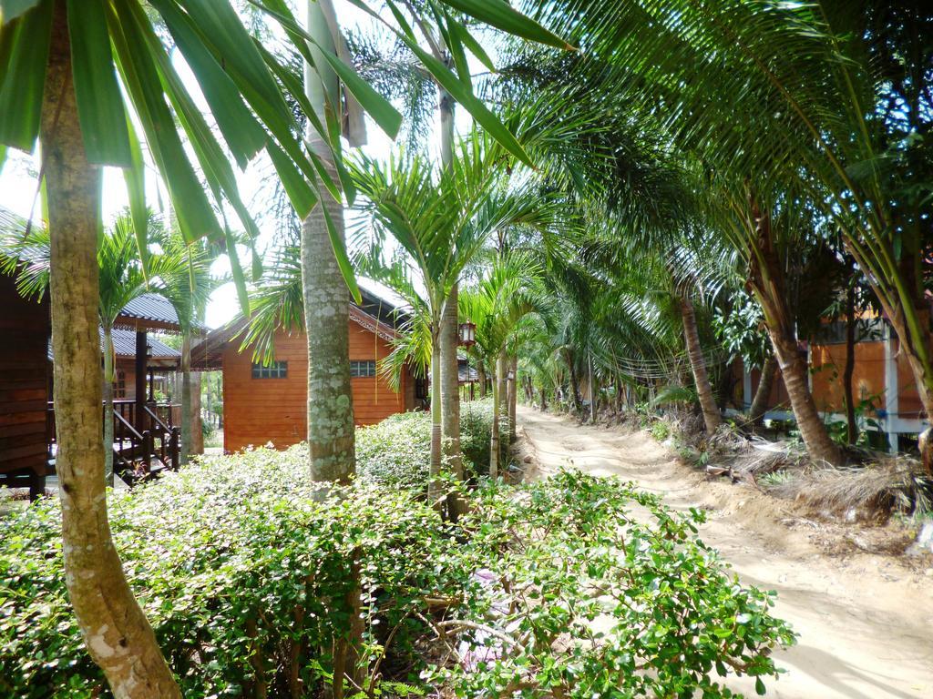 Haad Salad Resort Salad Beach