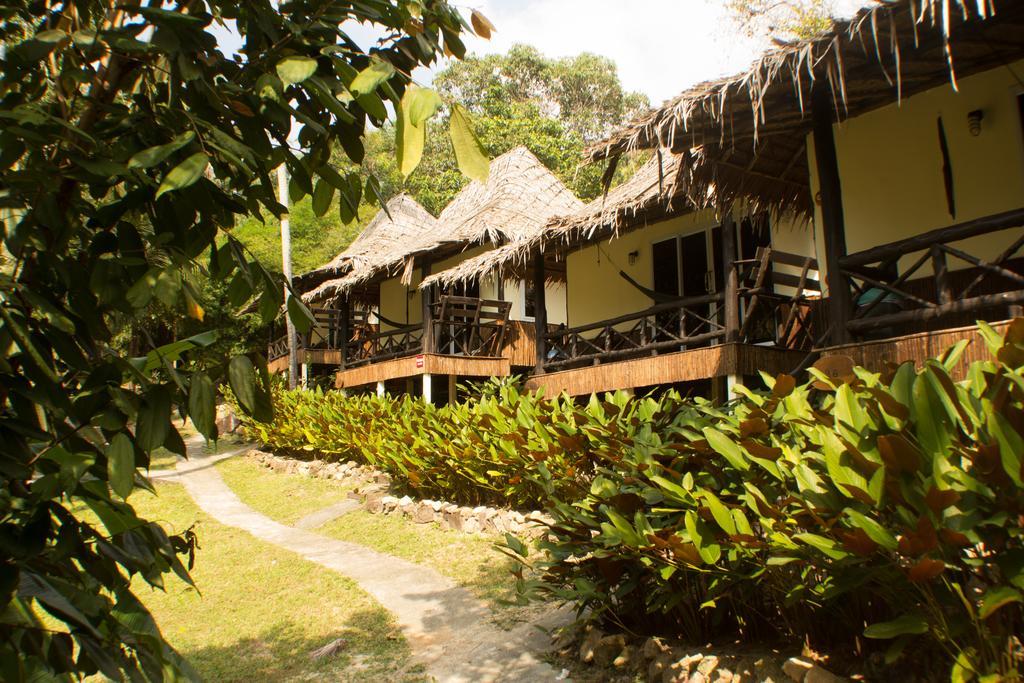 Shiralea Backpackers 2*