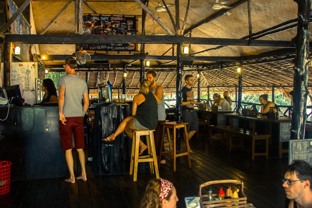 Shiralea Backpackers Haad Yao