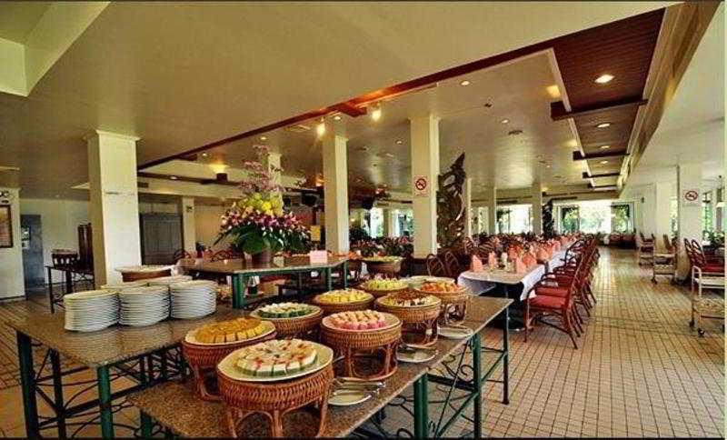 Hotel Wiang Indra Riverside 4*