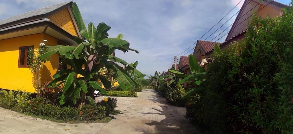 Guest house Baan Mek Lom 2*