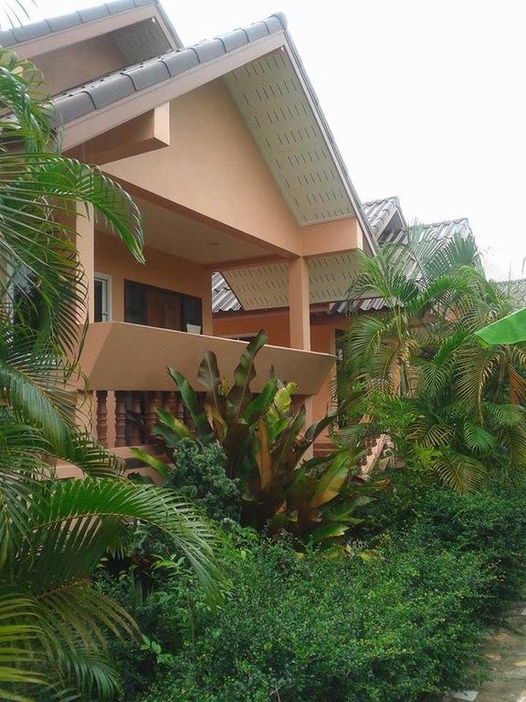 Guest house Baan Mek Lom