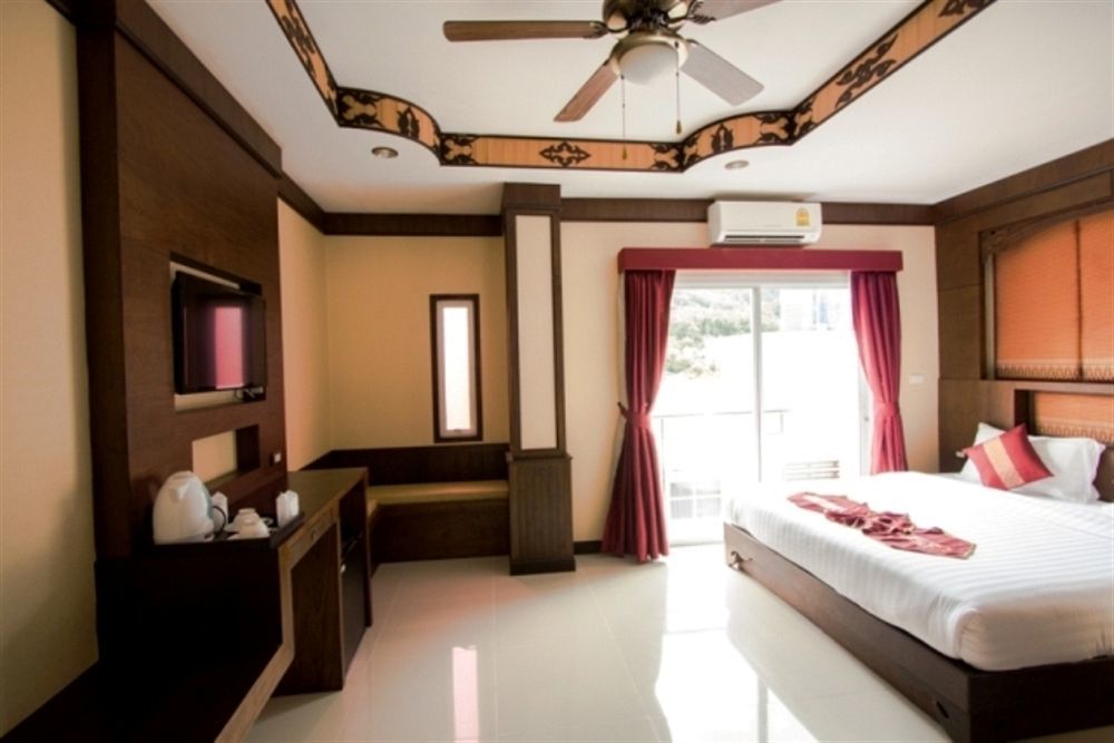 Panomporn Phuket Hotel