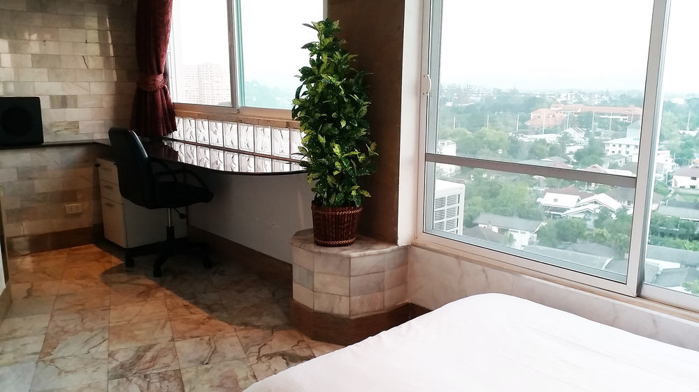 Penthouse Galare Thong Tower Apartment Chiang Mai