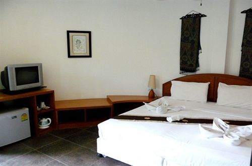 Mango & 3* Hua Hin