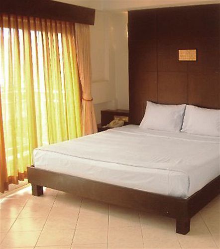 Oyo 447 Royal Express 2* Hua Hin
