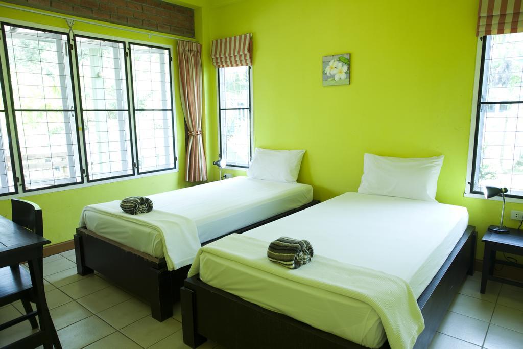 Sunshine Hotel