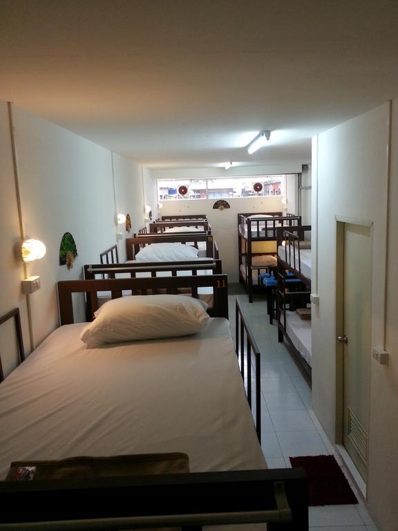 Dreams & Economy hotel