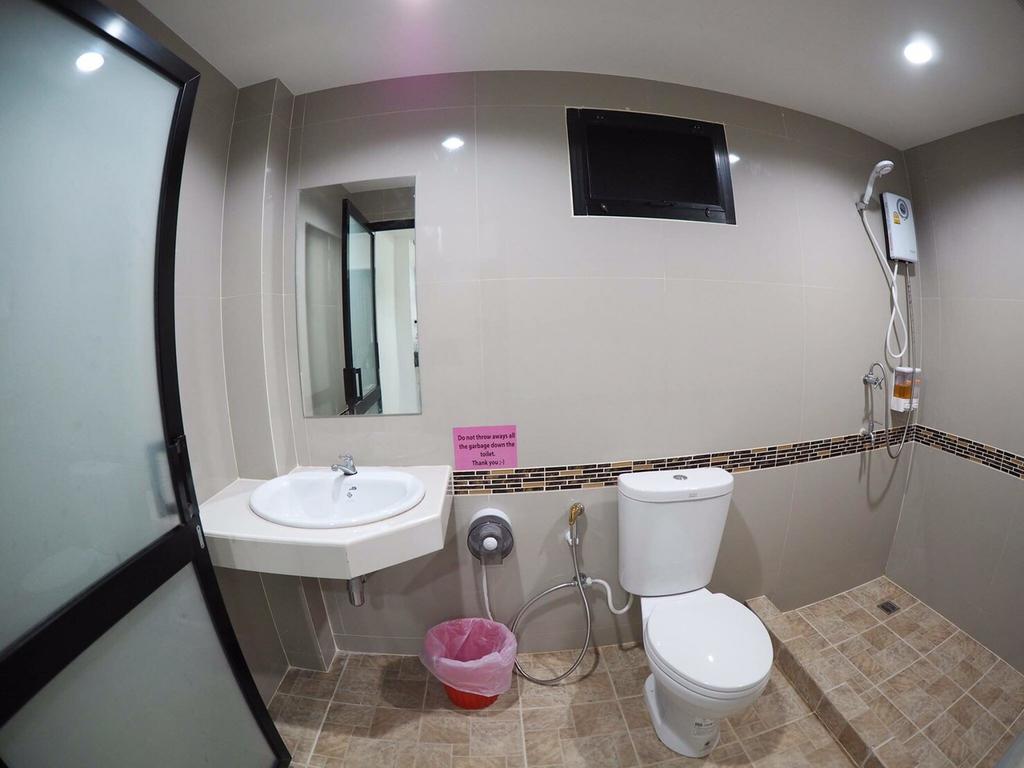 B.m.p Hotel Khao Lak