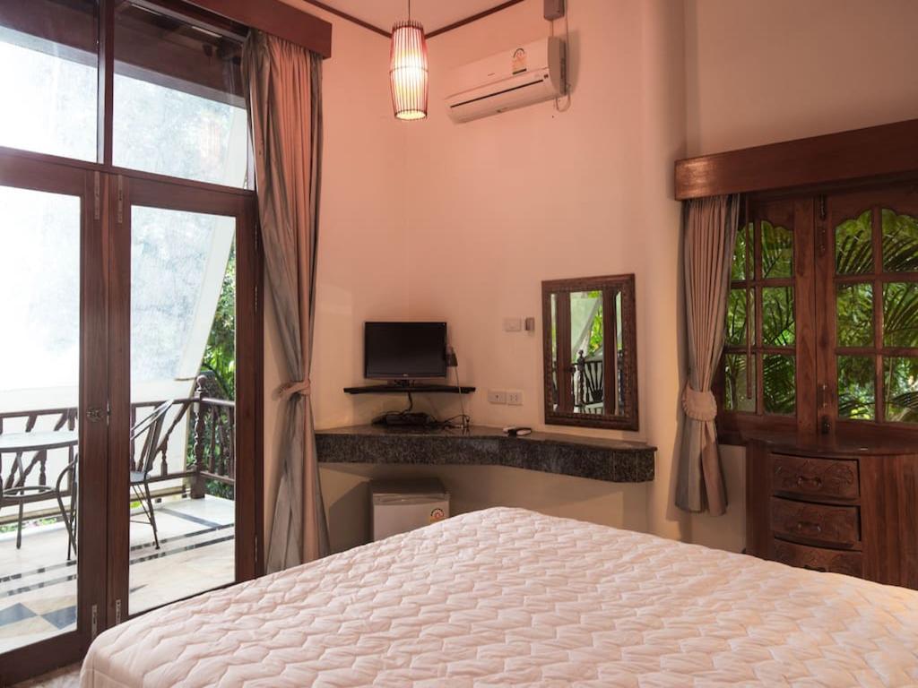Villa 7 Bedroom Seafront Phanghan Sdv232-by Samui Dream