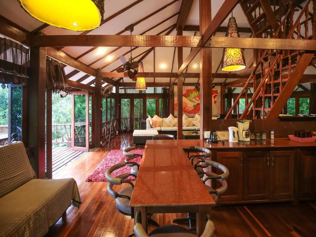 7 Bedroom Seafront Phanghan Sdv232-by Samui Dream