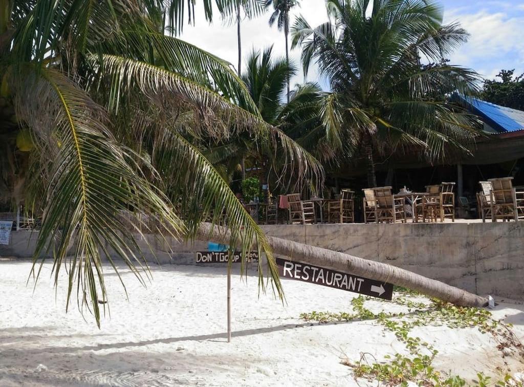 Villa 3 Bedroom On Front Tg12 *
