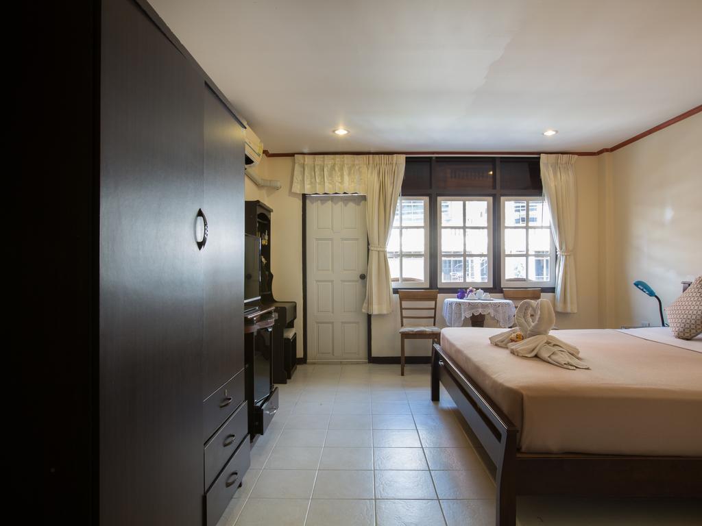 Stefan's Guest house 2*