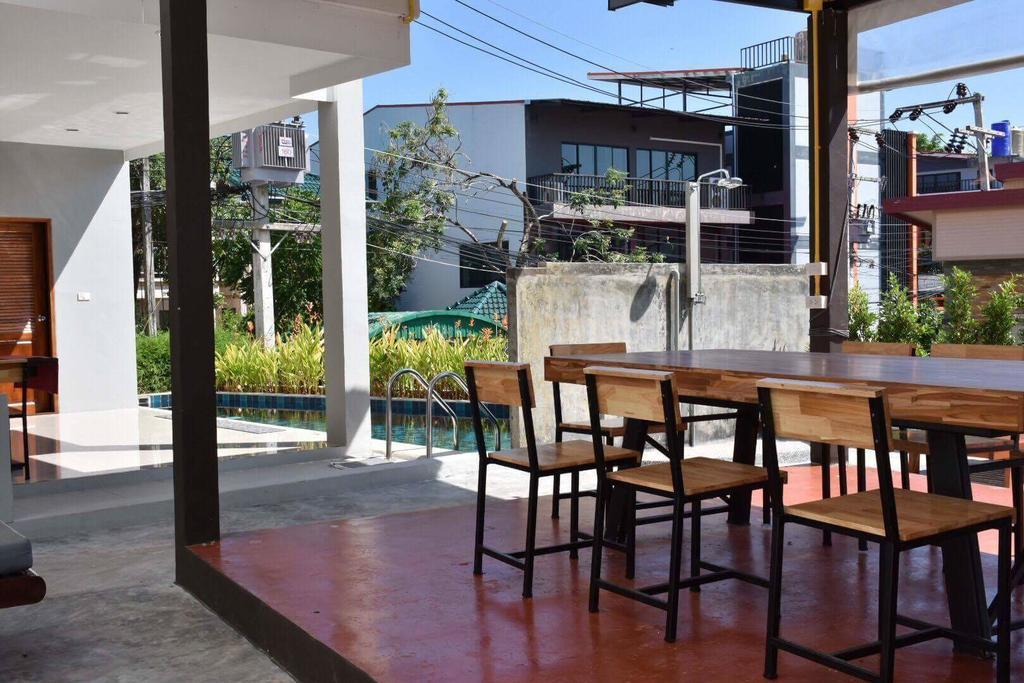 Ocean12 Chic Apartment Phuket