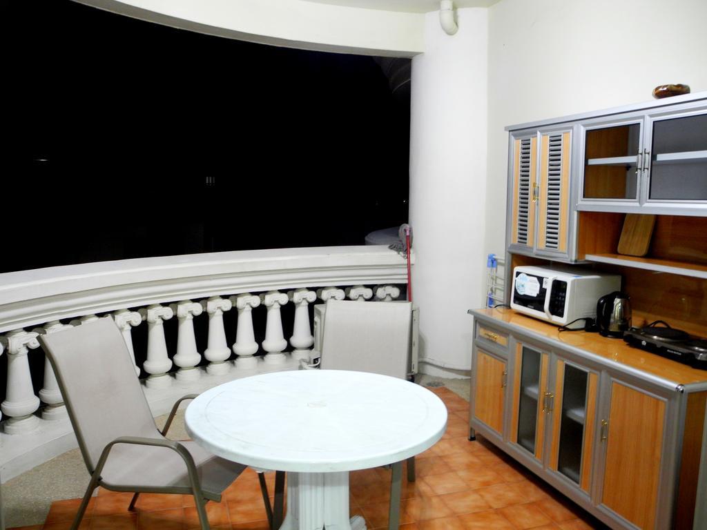 Sky Orchid Beachfront * Pattaya