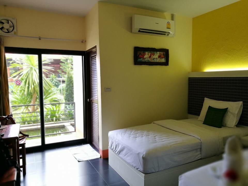 Bantatuk & Restaurant Lodge Ban Tha Khun