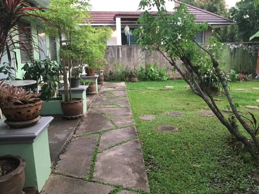 Hotel Baan Bua