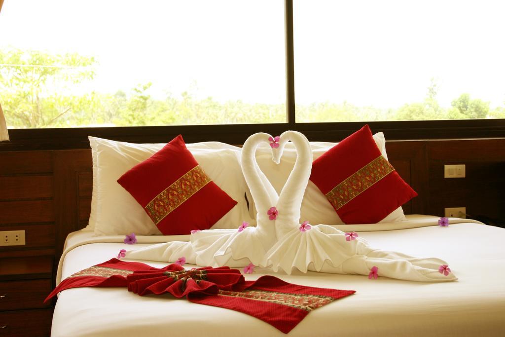 Chaweng Lakeview Condotel Koh Samui
