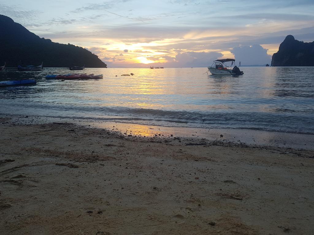 Dalum Beachhouse Guest house 2*