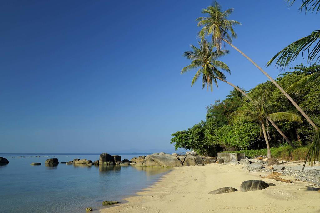 Amber Villa Laem Set Beach