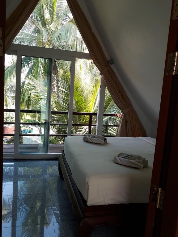 Halfmoon House Koh Chang